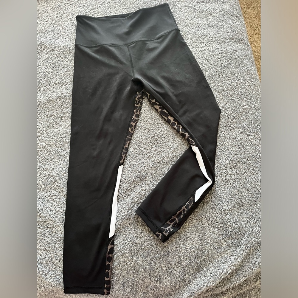 Zyia copper jungle tights